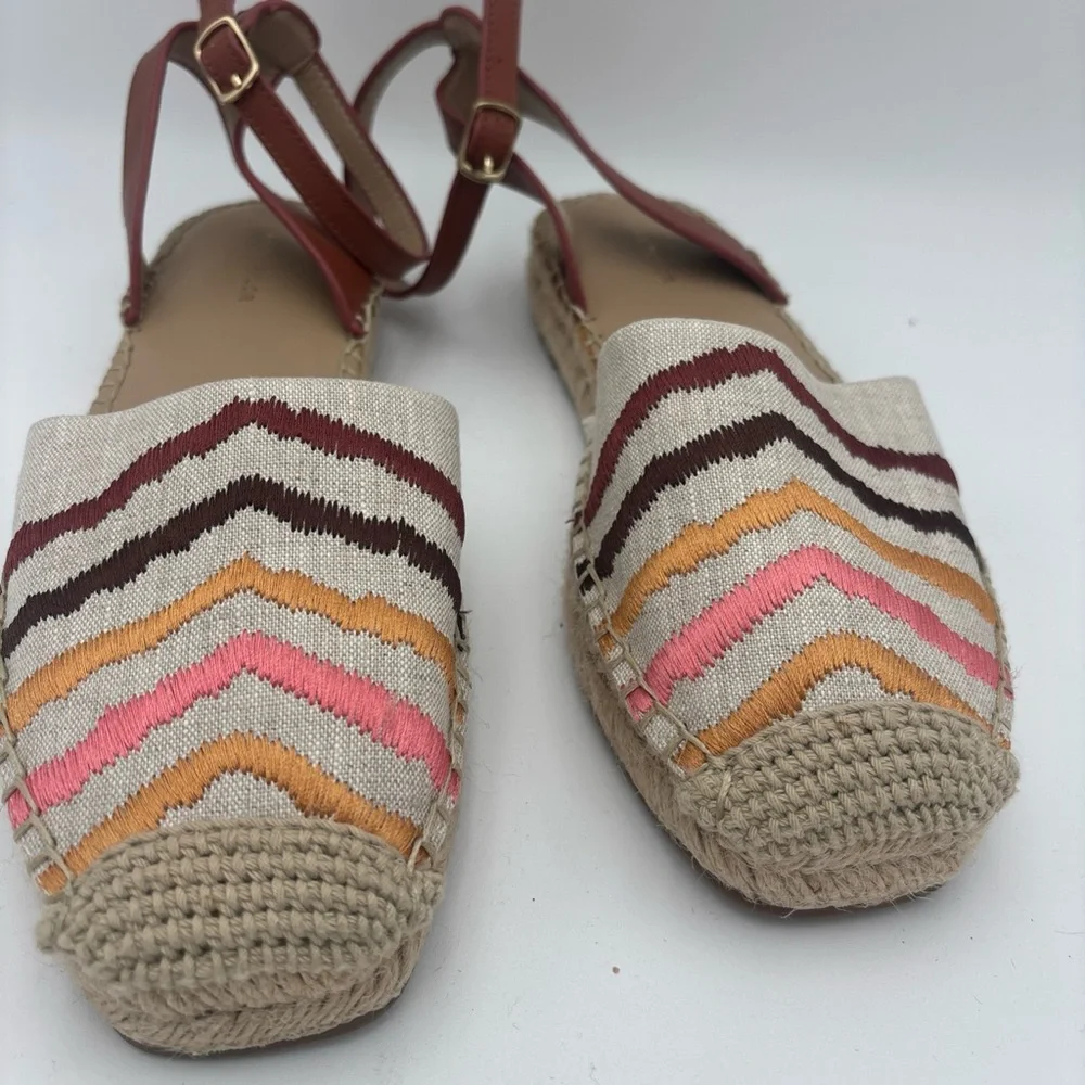 Ann‎ Taylor Striped Espadrilles in Cream and Pink